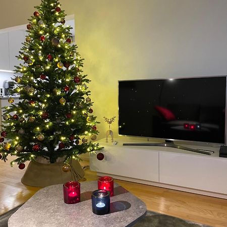 Arctic Circle City Apartment โรวานิเอมิ ภายนอก รูปภาพ