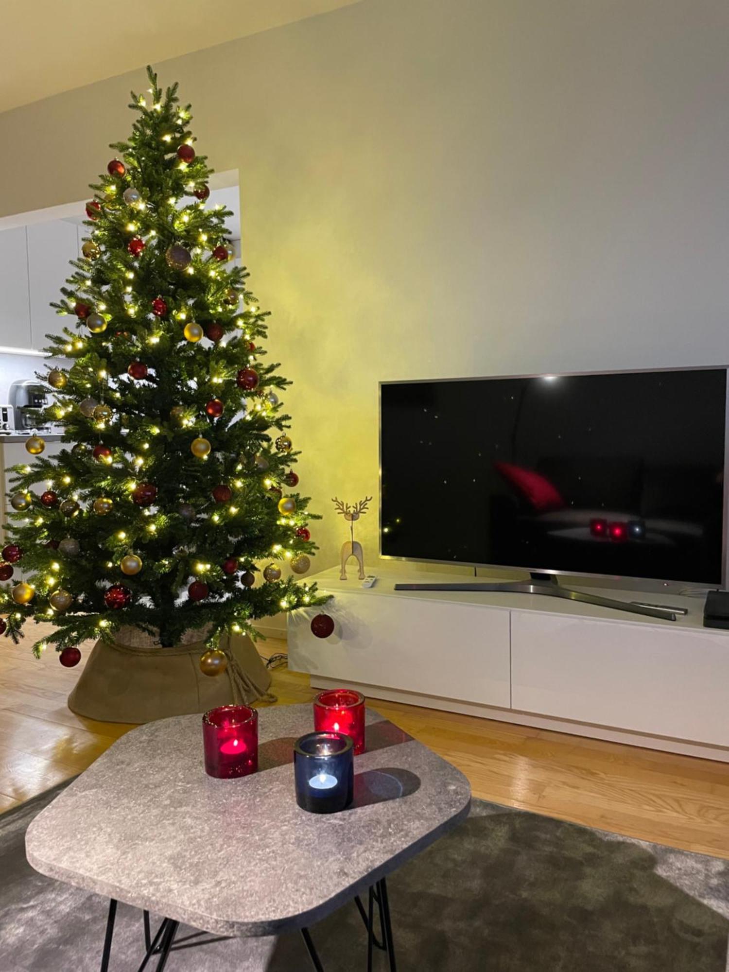 Arctic Circle City Apartment โรวานิเอมิ ภายนอก รูปภาพ