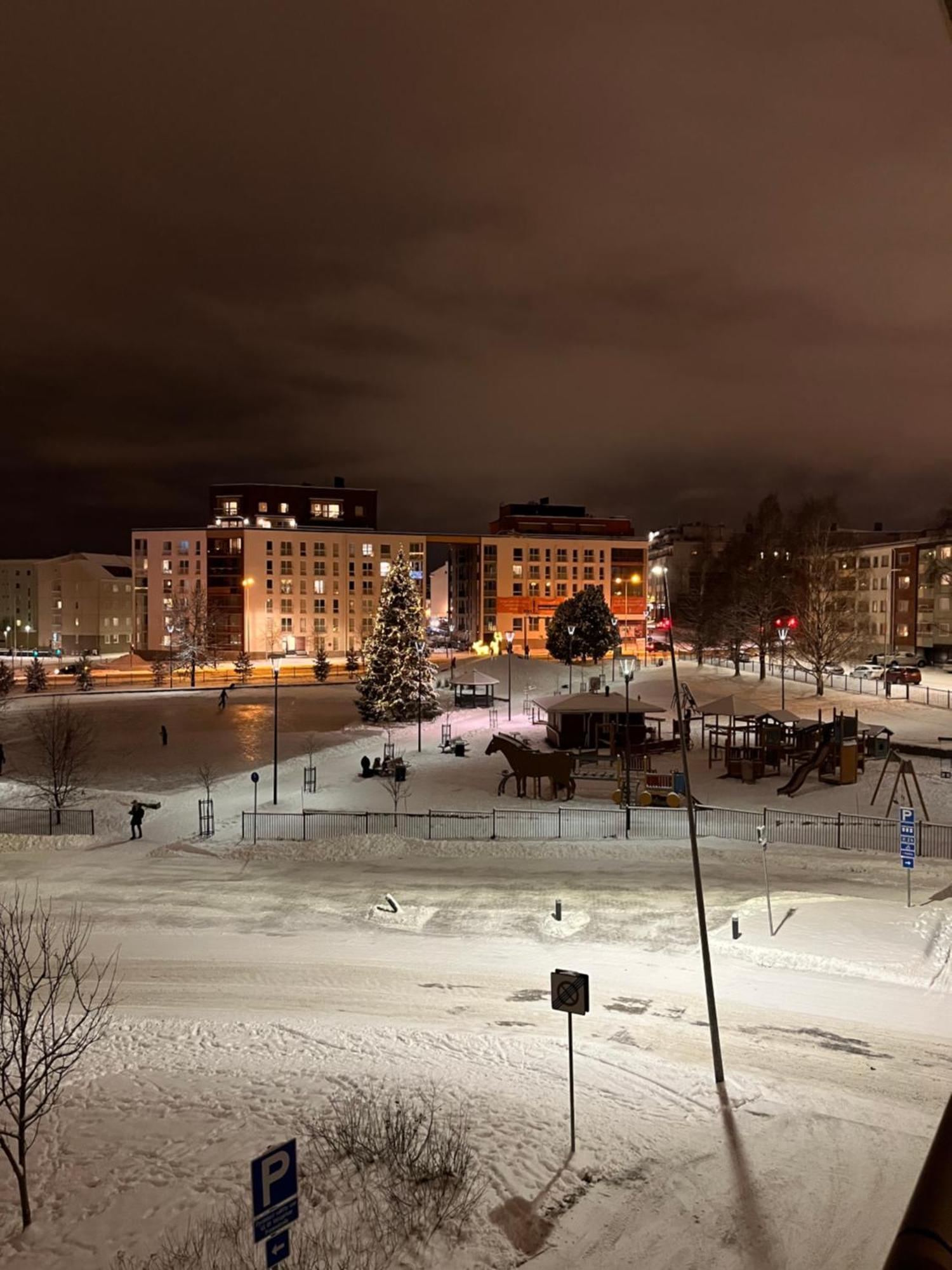 Arctic Circle City Apartment โรวานิเอมิ ภายนอก รูปภาพ